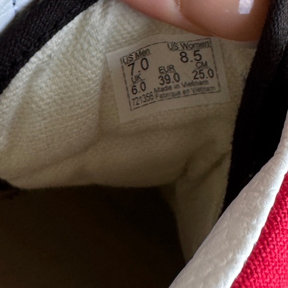 Vans off the wall strap on red black white checkered 8.5 - Picture 5 of 5